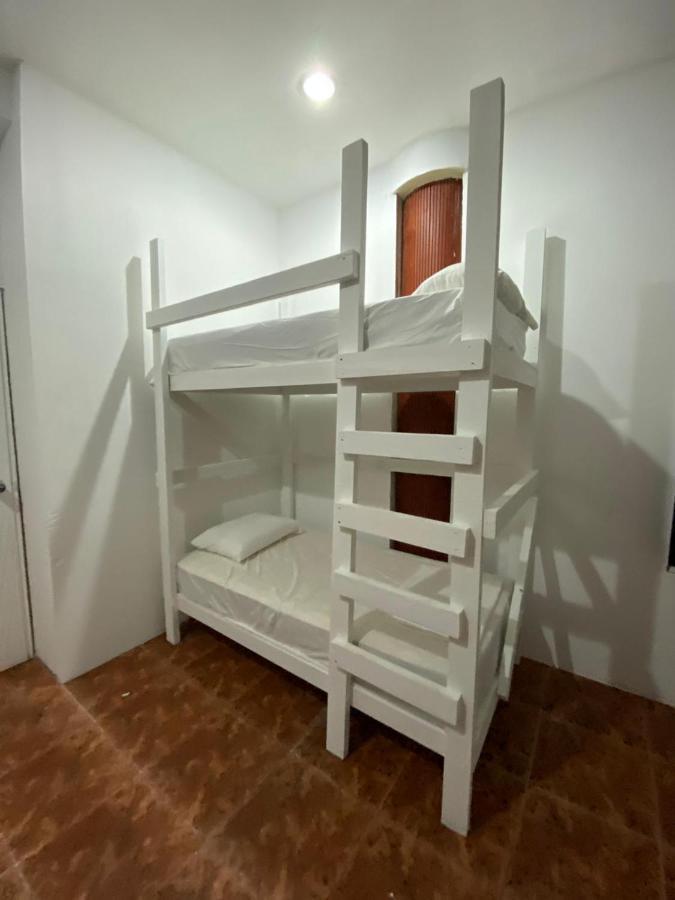 Beach Dorms サンジョアン エクステリア 写真